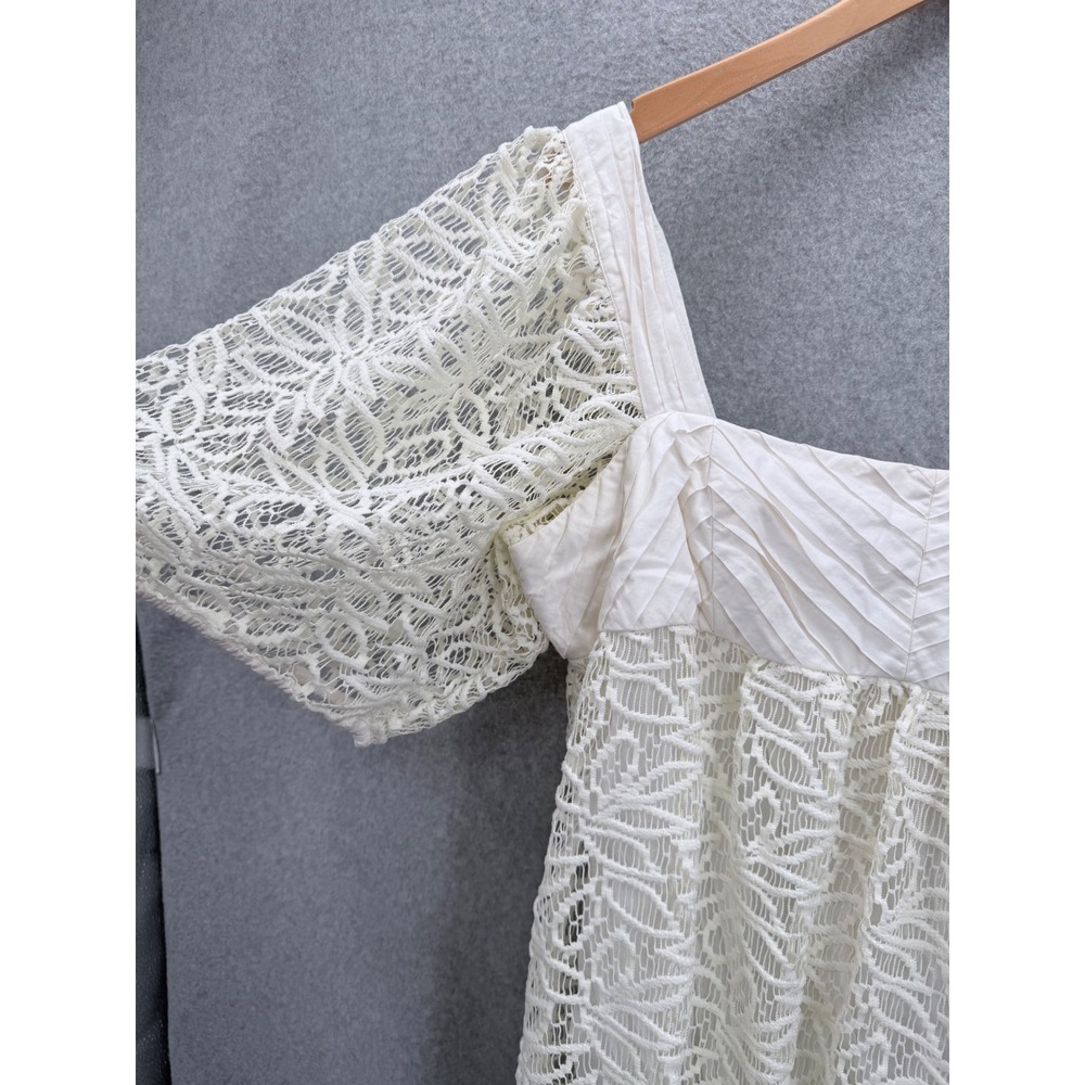 BCBGeneration Dress Womens Small Ivory Leaf Lace Babydoll Mini Pintuck Flutter - Picture 6 of 11